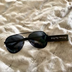 Quay Vivienne Black Aviator Sunglasses BRAND NEW